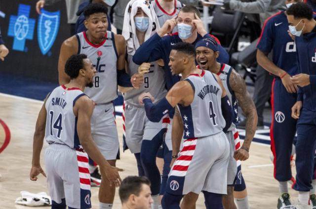 db真人平台-8战7胜同期防守效率联盟第五 季后赛，奇才要来了